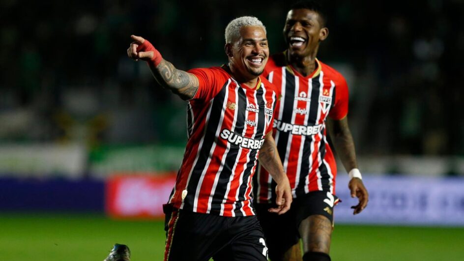 São Paulo buscou a vitória fora de casa, com gol de Luciano (Foto: Rubens Chiri, São Paulo FC)