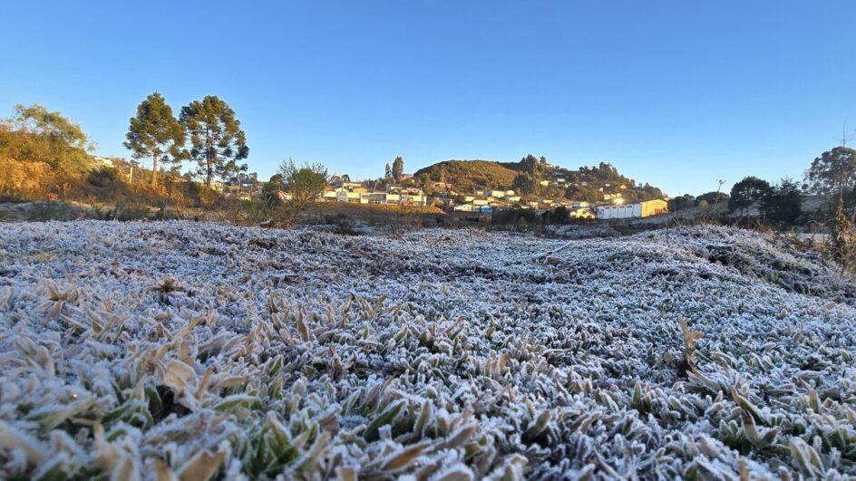 Sensação térmica de -10°C pinta paisagens de branco de uma das cidades mais frias de SC (4)