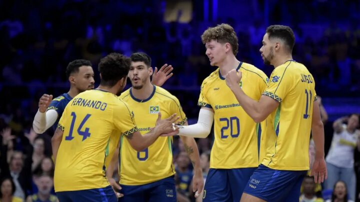Lukas Bergmann é titular do Brasil na VNL (Foto: Mauricio Val, FV Imagem, CBV)