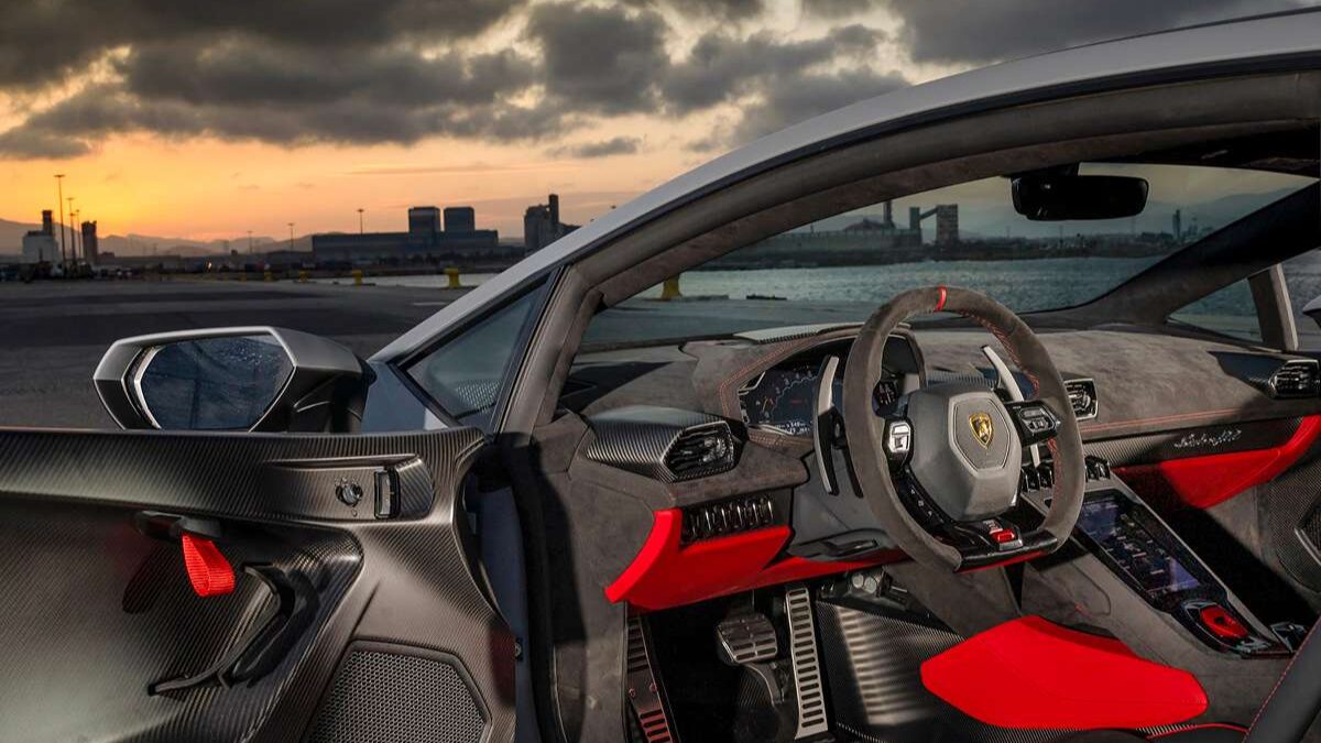 Lamborghini de Diogo Jota, avaliada em R$4 milh&otilde;es