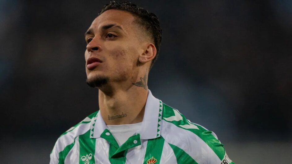 Antony pode ser reforço no Al-Nassr (Foto: divulgação, Betis)