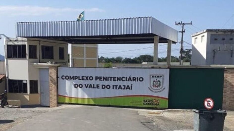 Detento do semiaberto foge da Penitenciária de Itajaí e mobiliza helicóptero para buscas