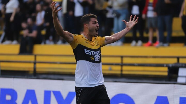 Criciúma venceu a Ferroviária pela Série B (Foto: Celso da Luz, Criciúma E.C.)