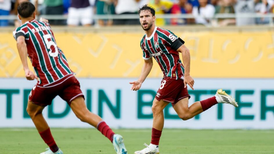 Martinelli fez o primeiro gol do Fluminense na partida (Foto: Marcelo Gonçalves, FFC)