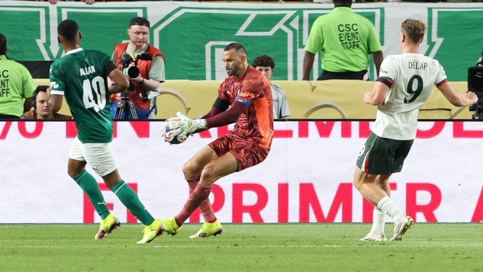 Weverton falhou em lance do segundo gol do Chelsea (Foto: Cesar Greco, Palmeiras)