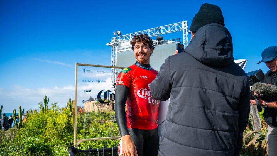 yago dando entrevista