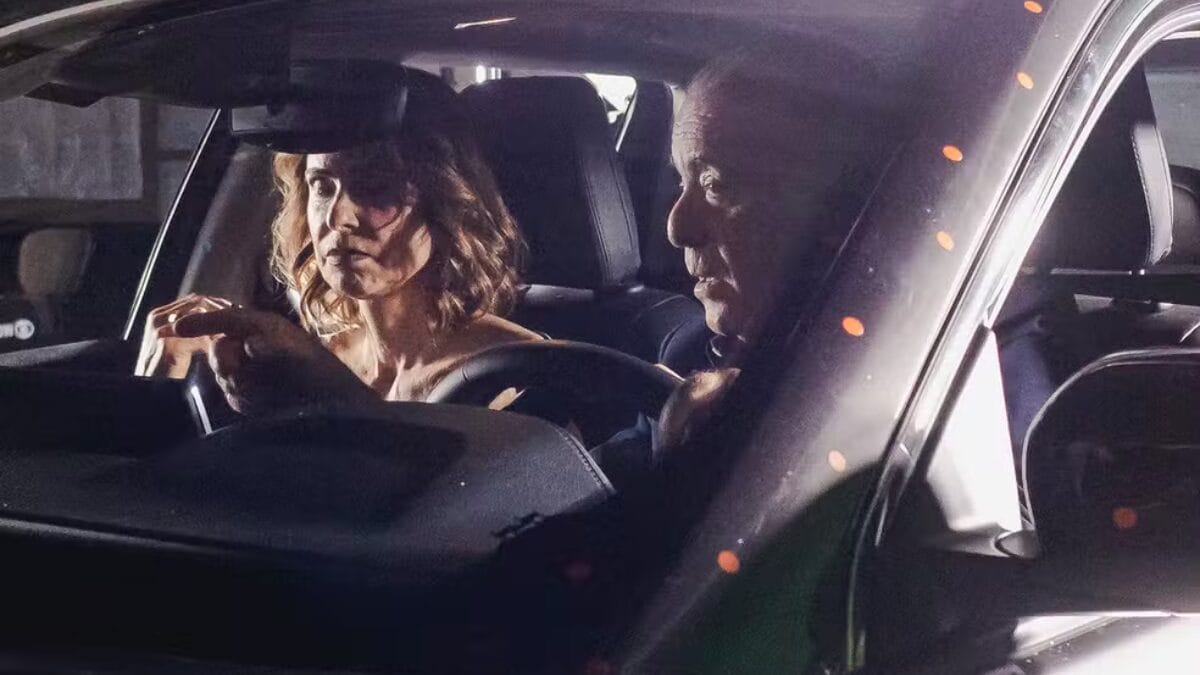 Abel sofre acidente de carro em Dona de Mim