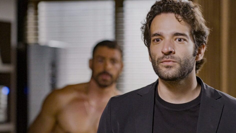 Afonso descobre traição de Fátima com César no resumo de quinta-feira 21 de agosto de Vale Tudo