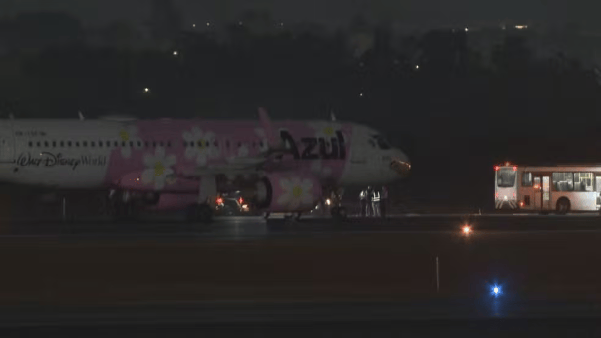 Avião faz pouso de emergência em Brasília por suspeita de bomba