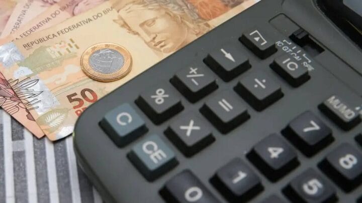 Boletim Focus prevê estimativa de inflação abaixo de 5% pela 1ª vez desde janeiro