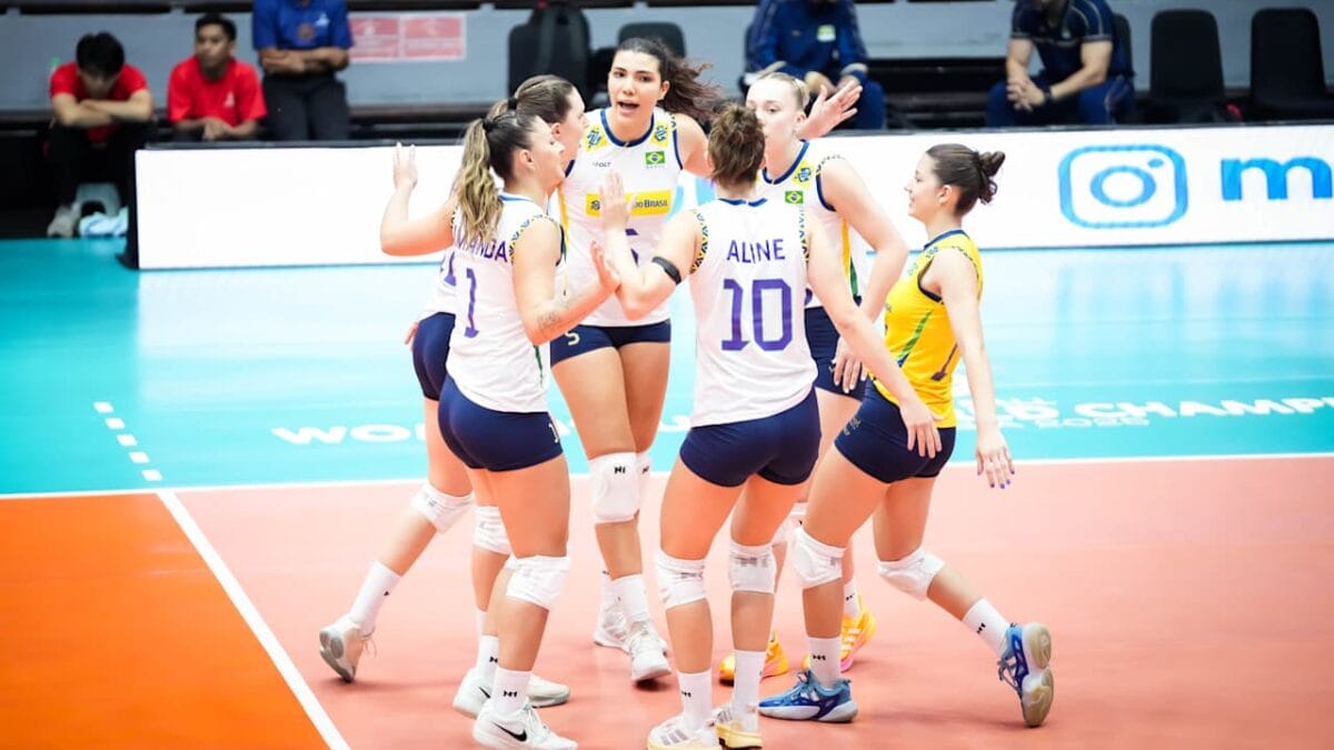 Jogadoras do Brasil no Mundial de Vôlei Feminino sub-21