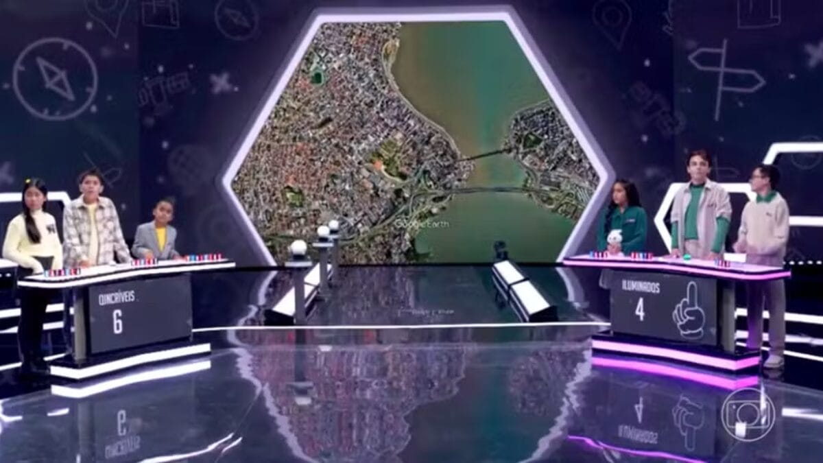 Cor do mar de Florianópolis vira pista de pergunta em quadro famoso do Domingão