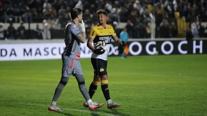 Criciúma perde para o Operário-PR (Foto: Celso da Luz, Criciúma)