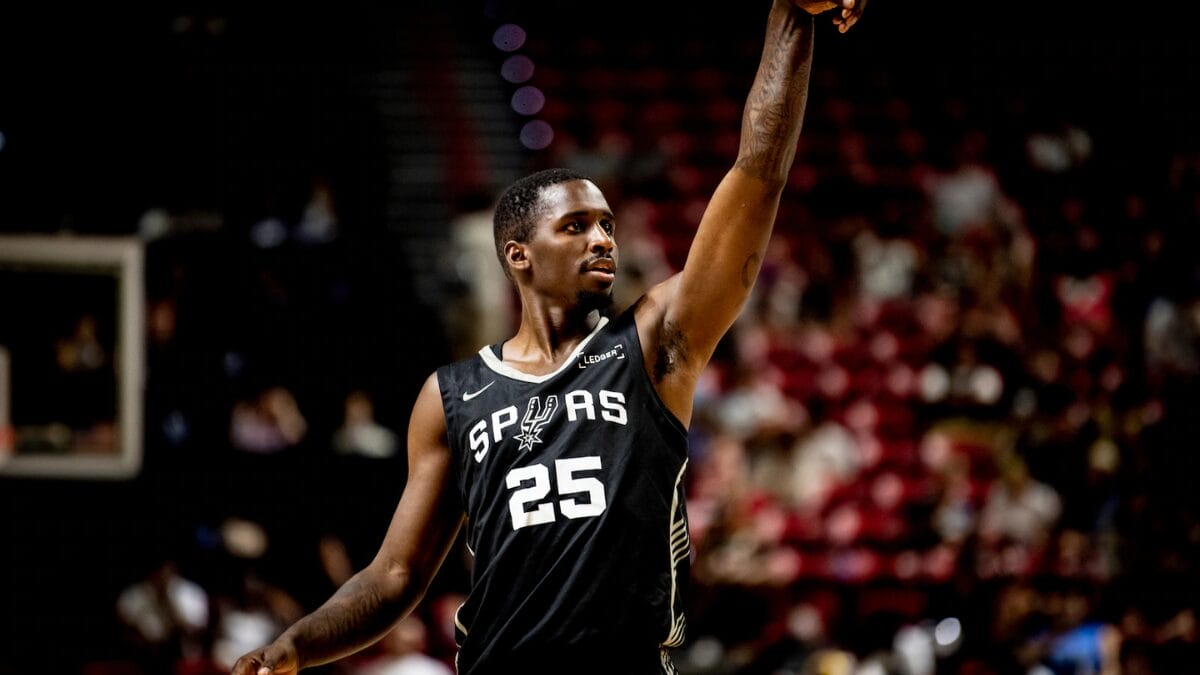 David Jones-García – República Dominicana e San Antonio Spurs (Foto Divulgação, Reginald Thomas II, San Antonio Spurs)