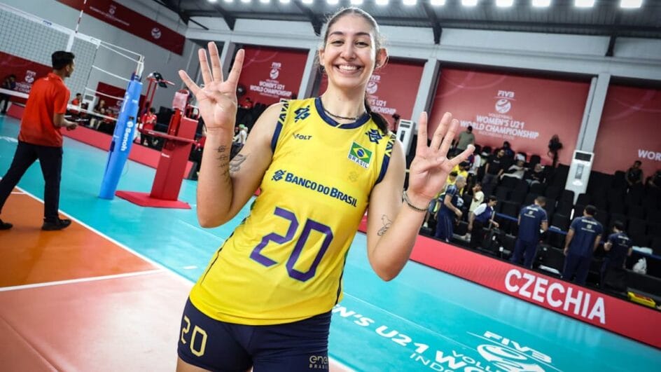 Juliana Palhano sofreu uma lesão e não joga mais o Mundial (Foto: FIVB, Divulgação)