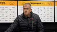 Técnico Eduardo Baptista pede contratações para brigar pelo acesso com o Criciúma (Foto: reprodução, Tigre TV)