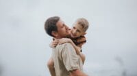 Essas dicas podem te ajudar a fazer seu marido ser um pai melhor