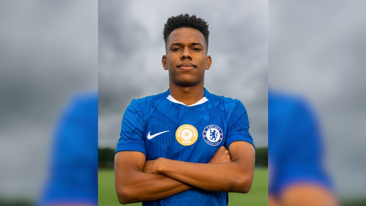 Estevão no Chelsea (Foto: Divulgação, Chelsea)