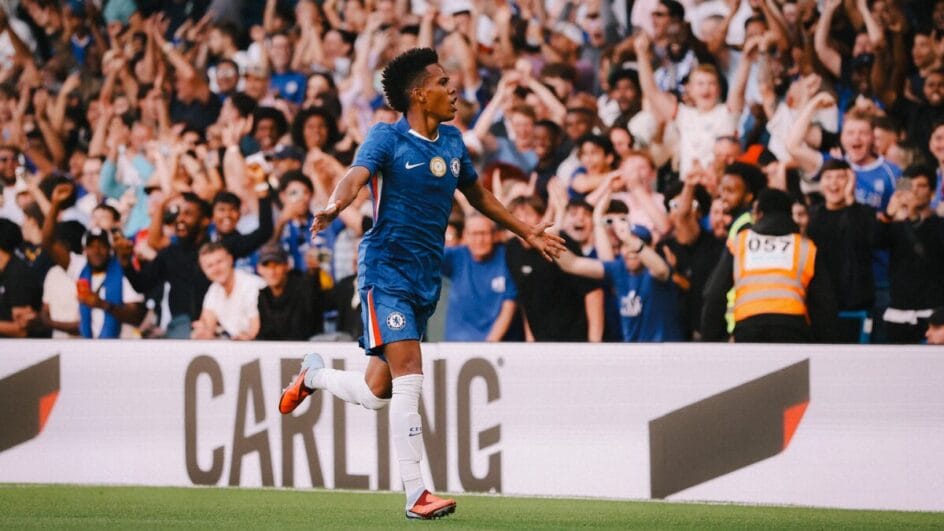 Estêvão marcou aos 18 minutos do primeiro tempo para garantir a vitória do Chelsea em amistoso contra o Leverkusen (Foto: Divulgação, Chelsea)