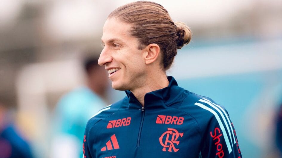 Jovem ficou sem espaço na equipe principal com Filipe Luís (Foto: Adriano Fontes, Flamengo)