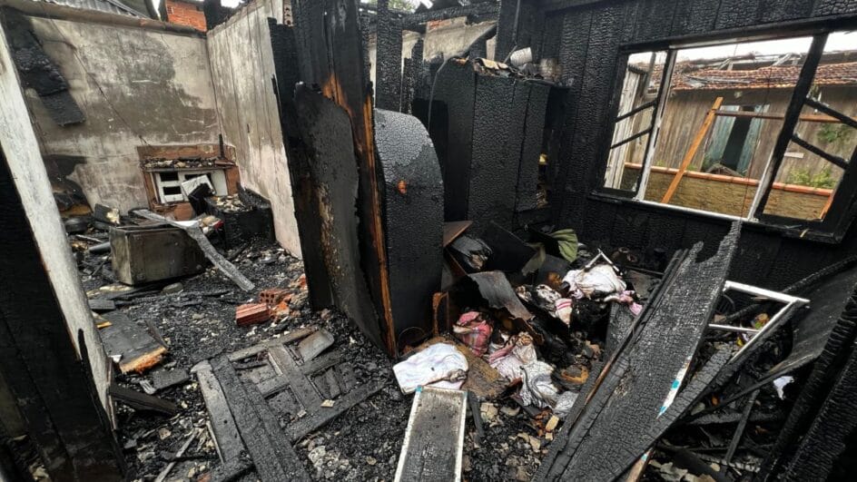 Incêndio em casa de São Bento do Sul (SC)