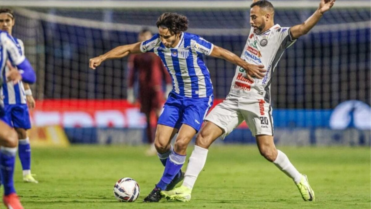 JP deve ser desfalque do Avaí contra o Operário (Foto: Fabiano Rateke, Avaí)