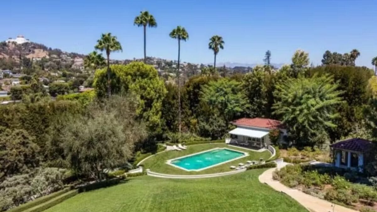 Mans&atilde;o de Angelina Jolie avaliada em R$ 133 milh&otilde;es