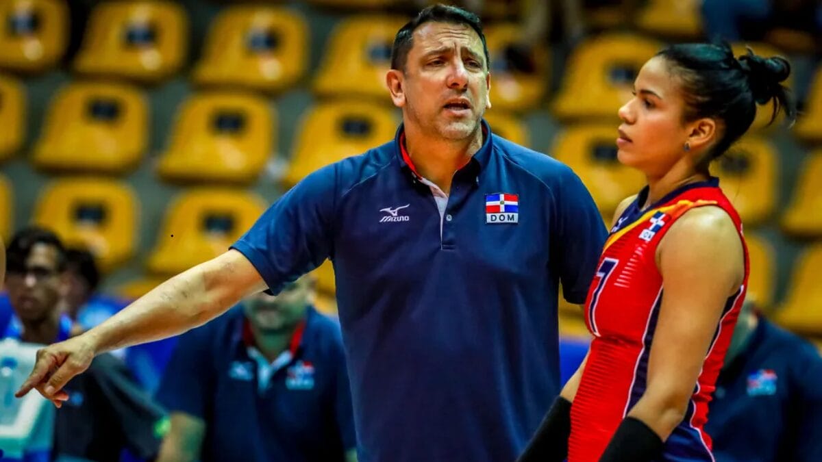 Marcos Kwiek - Rep&uacute;blica Dominicana - Quem s&atilde;o os t&eacute;cnicos brasileiros do Mundial de V&ocirc;lei feminino 2025 -