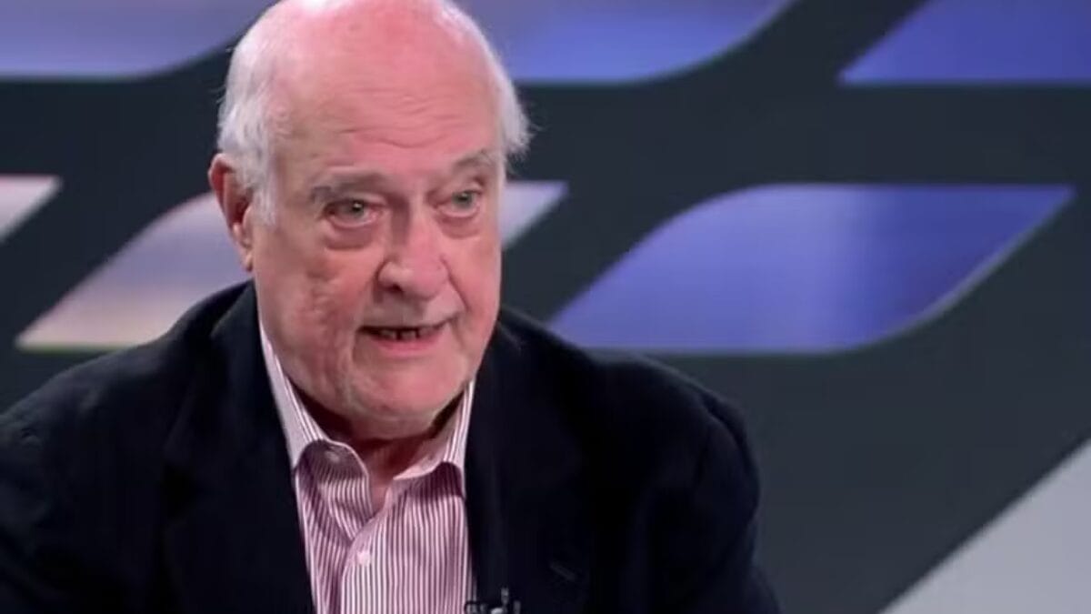 Morre, aos 82 anos, o jornalista José Roberto Guzzo