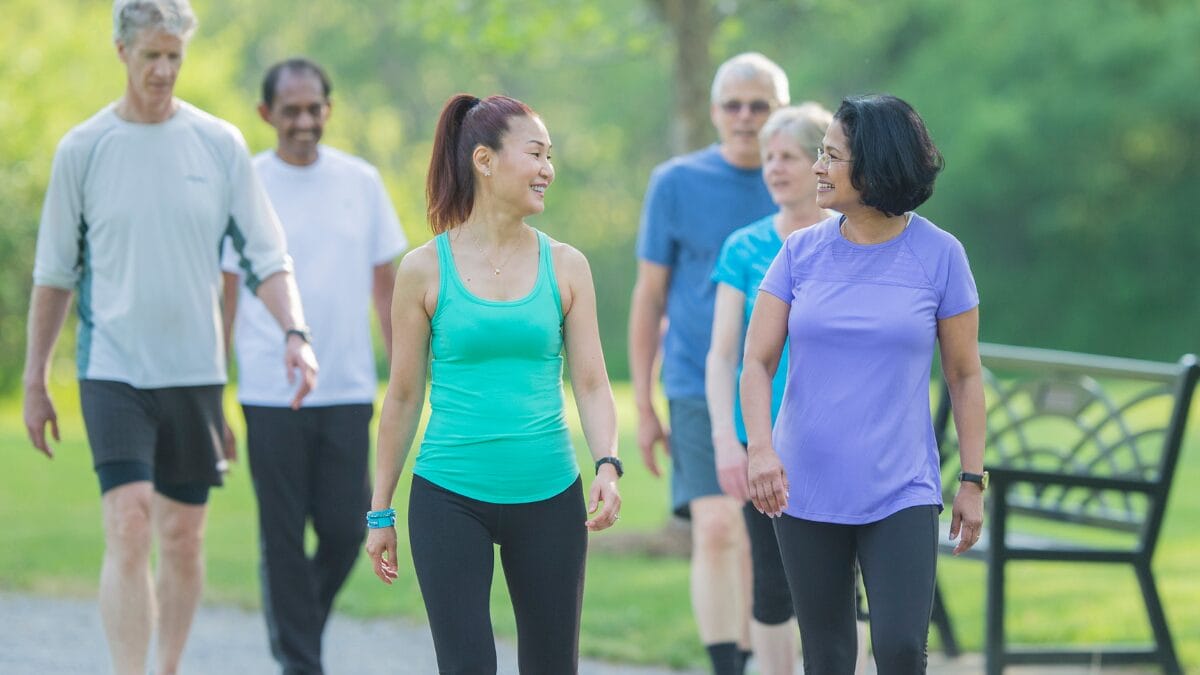O exercício mais 'democrático' do mundo 4 coisas que a caminhada faz pela sua saúde