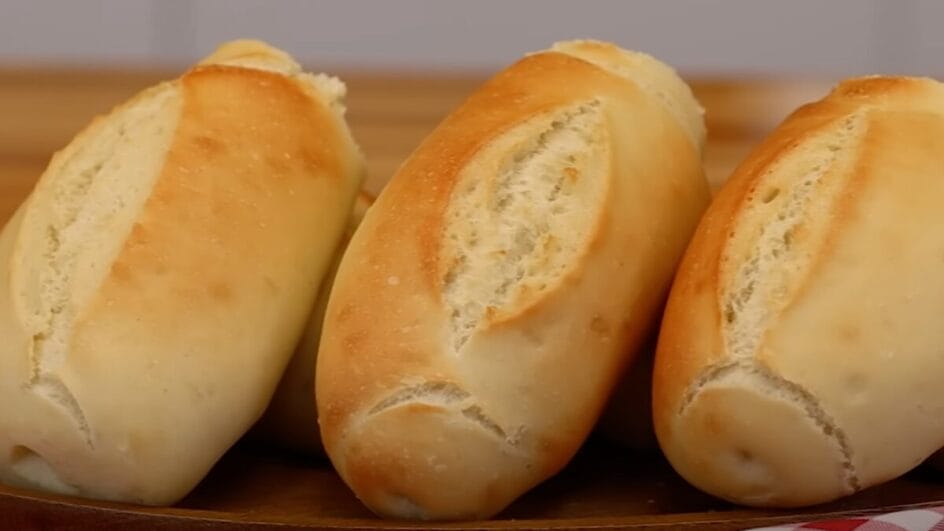 Depois que aprendi essa receita, nunca mais comprei pão francês na padaria