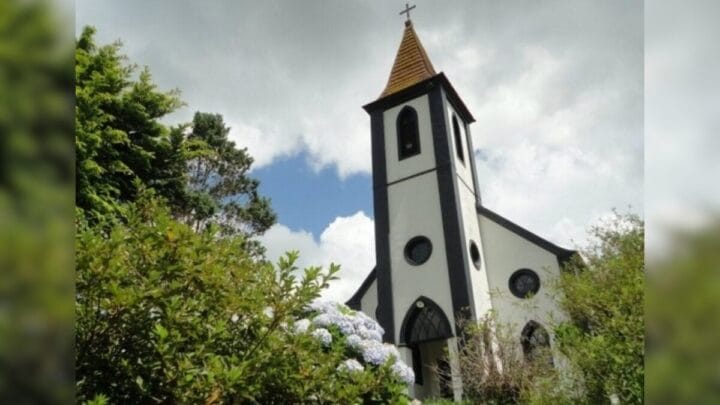 Pequena cidade de SC abre concurso público com salários de mais de R$ 6 mil