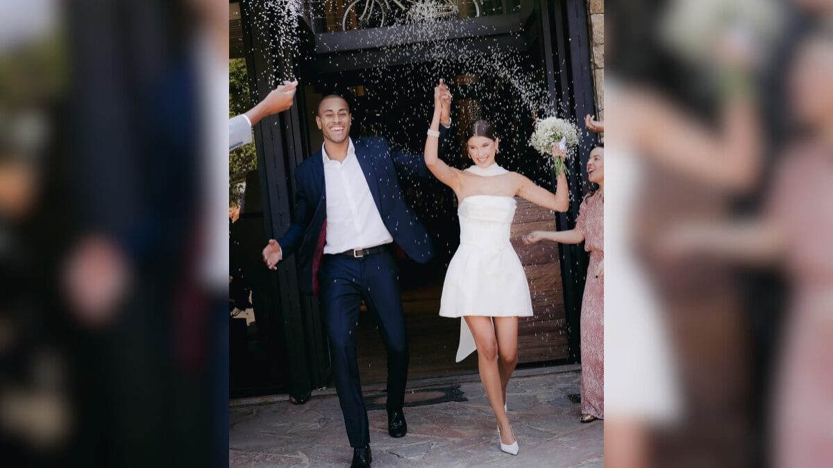 Ricardo Lucarelli e Sofia Tumminia com chuva de arroz