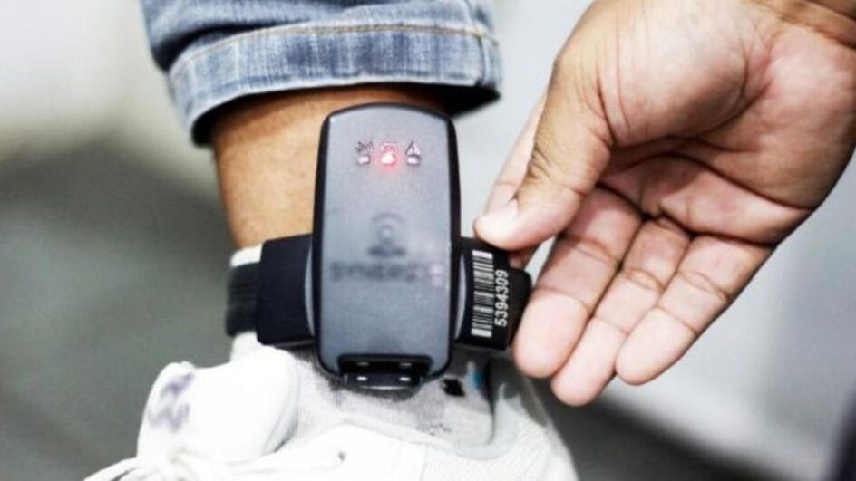 Monitoramento com uso de tornozeleira inclui 3.918 pessoas em SC (Foto: Divulgação)