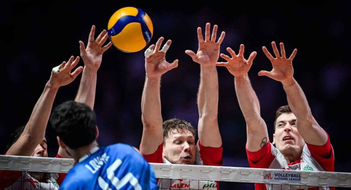 Polônia venceu a Itália na decisão (Foto: divulgação FIVB)