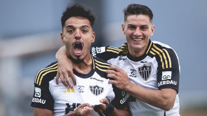 Jogadores do Atlético-MG comemorando gol na Série A 2025