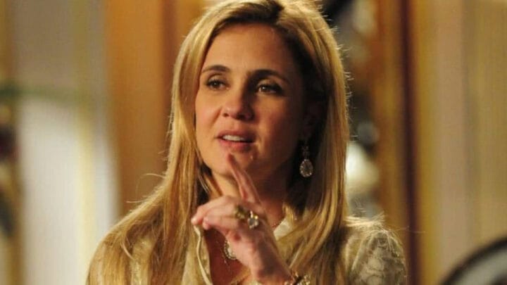 Personagem Carminha, da novela Avenida Brasil, é uma das personalidades egoístas mais conhecidas dos brasileiros. (Foto: Reprodução/Rede Globo)