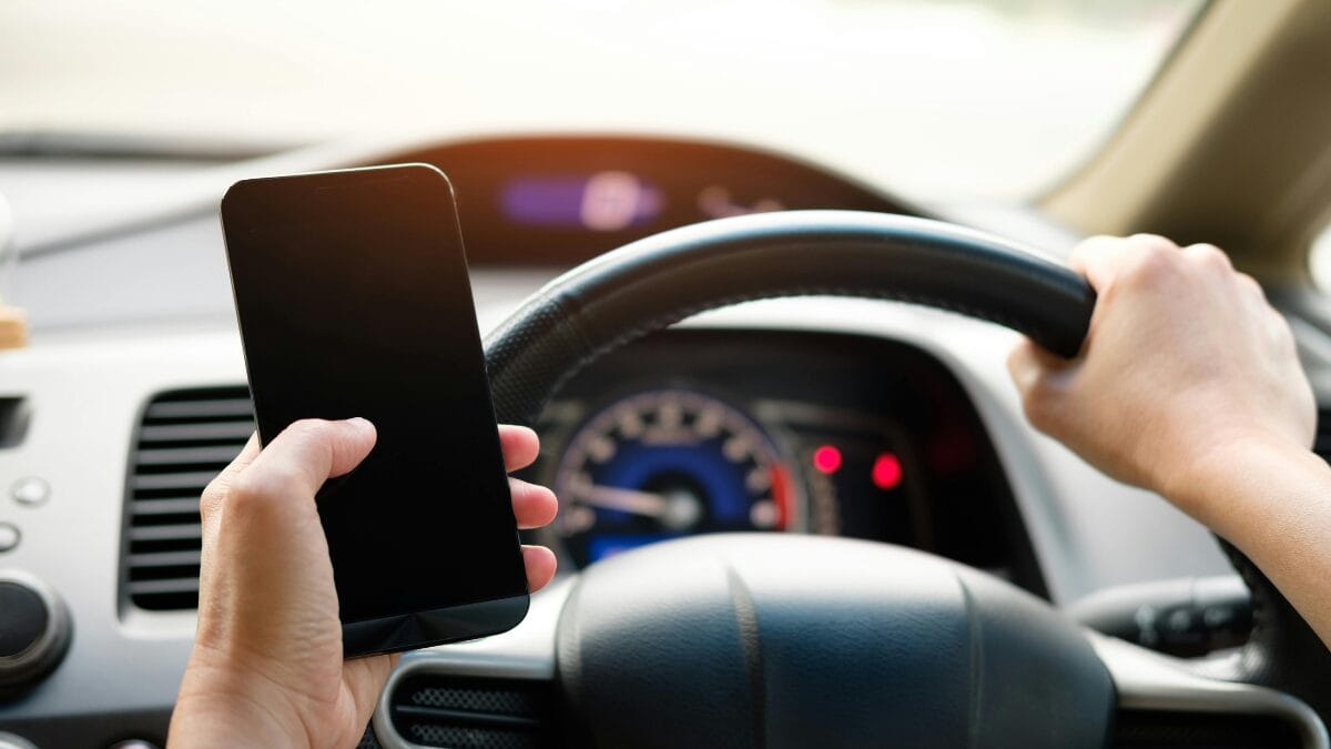 celular ao volante