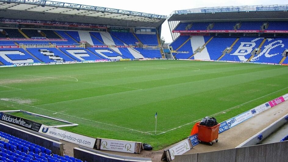 St. Andrews Park, em Birmingham, recebe o jogo de abertura da Championship (Foto: Yusky, via Wikimedia Commons, banco de imagens)