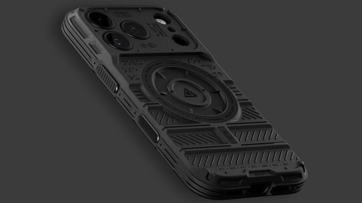 Capinha de celular vazada entrega layout do novo iPhone 17 Pro (Foto: Divulga&ccedil;&atilde;o, dbrand)
