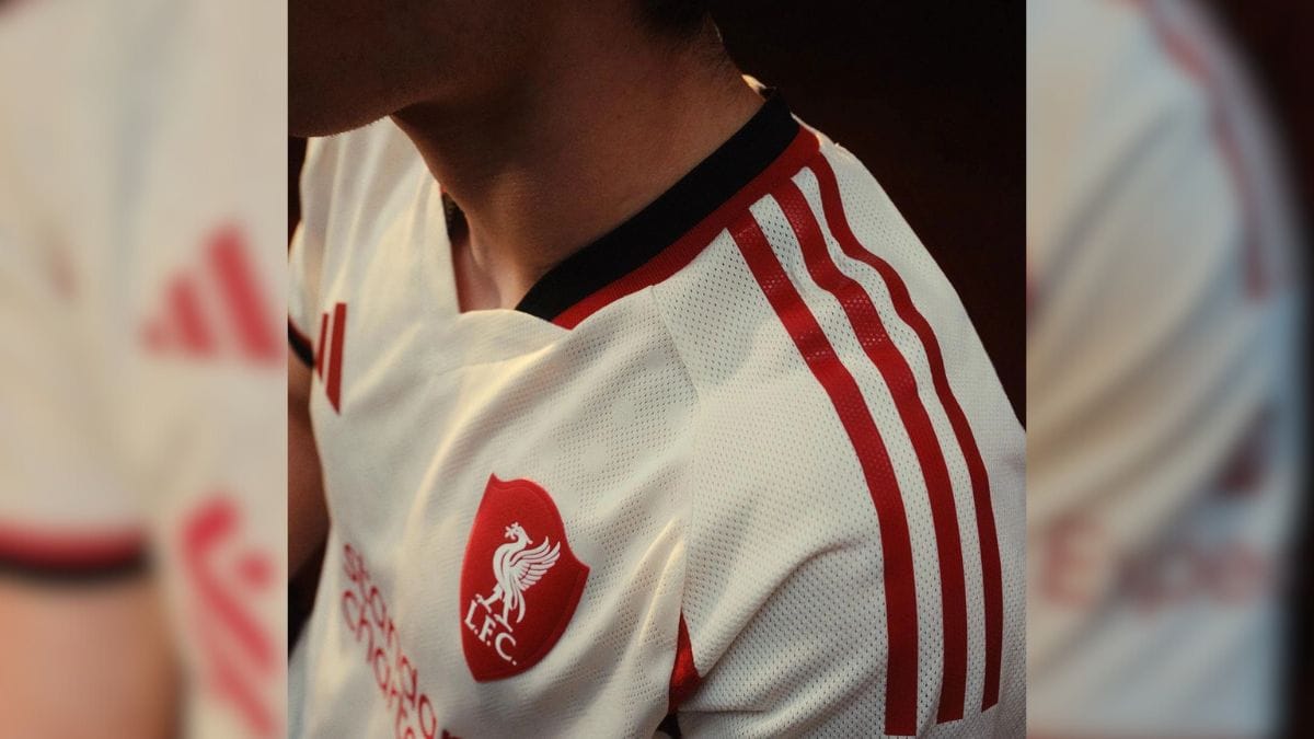Novas camisas do Liverpool (Foto: divulgação LFC)