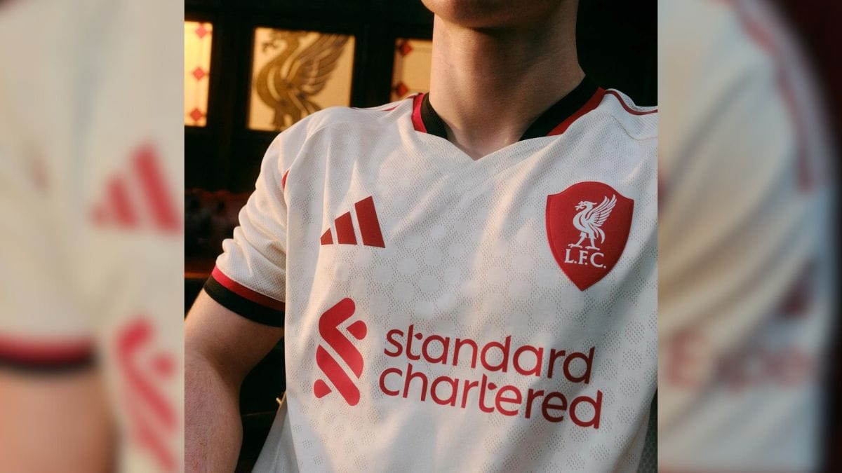 Novas camisas do Liverpool (Foto: divulgação LFC)