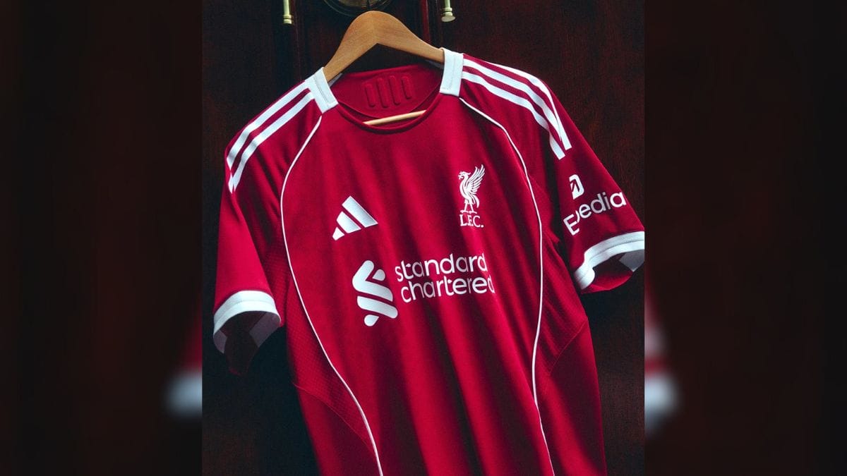 Novas camisas do Liverpool (Foto: divulgação LFC)