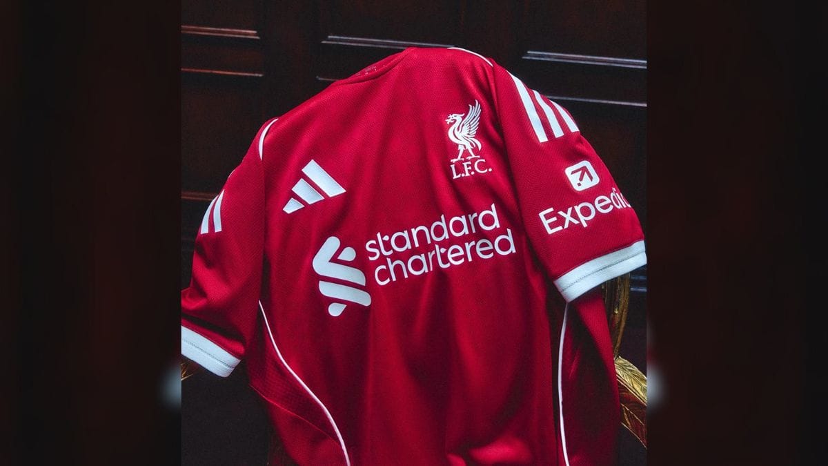 Novas camisas do Liverpool (Foto: divulgação LFC)