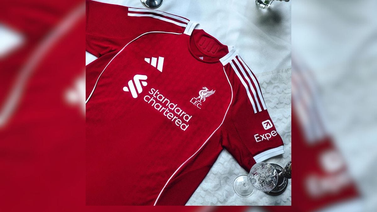 Novas camisas do Liverpool (Foto: divulgação LFC)