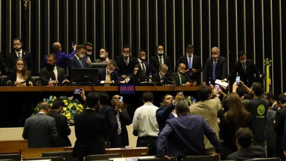 oposição ocupa mesas do Congresso