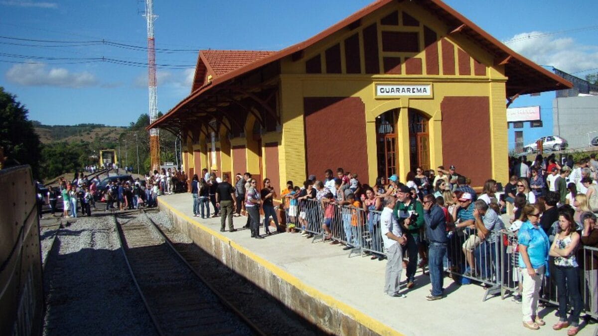 passeio de trem de guararema em são paulo