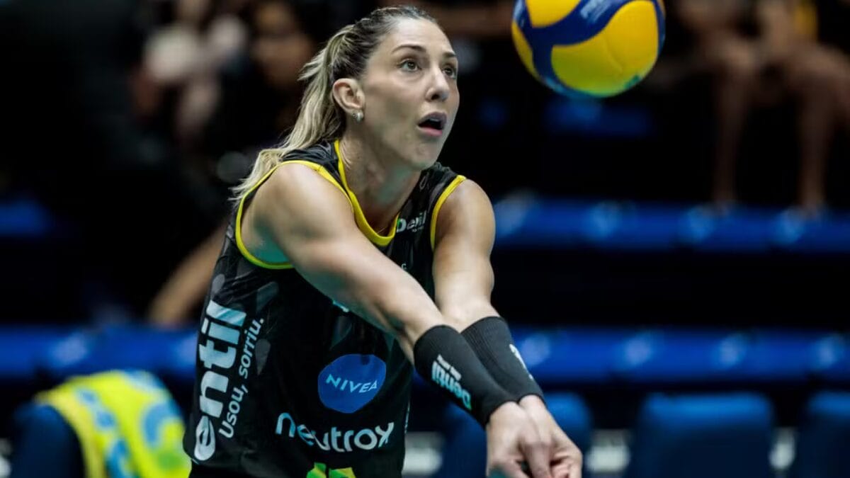 Carol Gattaz foi medalhista de prata nos Jogos Olímpicos de Tóquio-2020