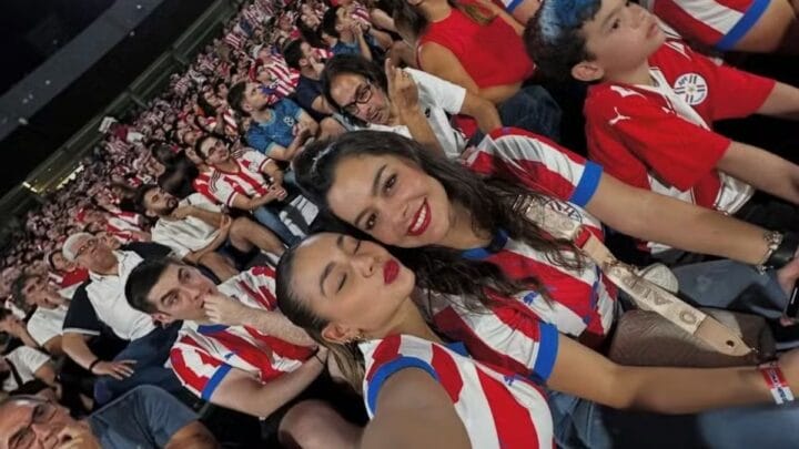 Larissa Riquelme foi a musa da Copa de 2010 (Foto; Redes sociais, Reprodução)
