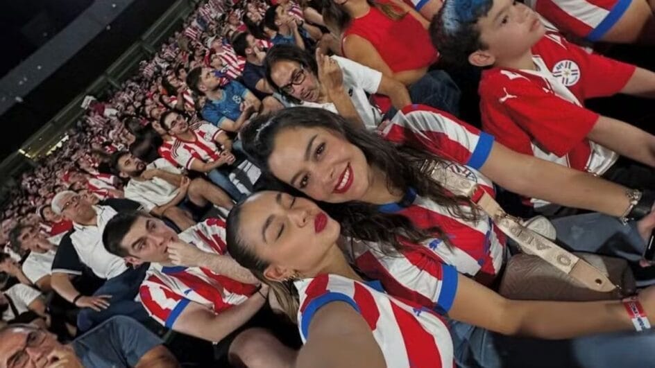 Larissa Riquelme foi a musa da Copa de 2010 (Foto; Redes sociais, Reprodução)